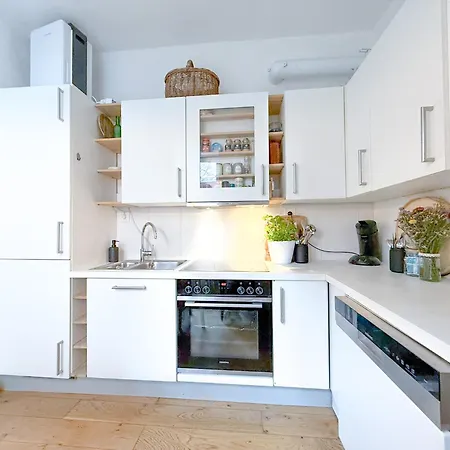 Stilvolle Altbauwohnung in Ottensen - ruhig und zentral-2